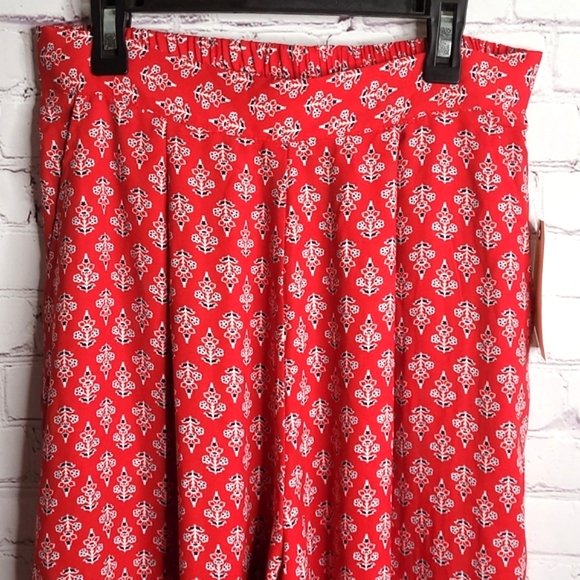 Band Of Gypsies Red Navy Blue Boho Bohemian Flowy Pants Size Medium NWT - Picture 2 of 10